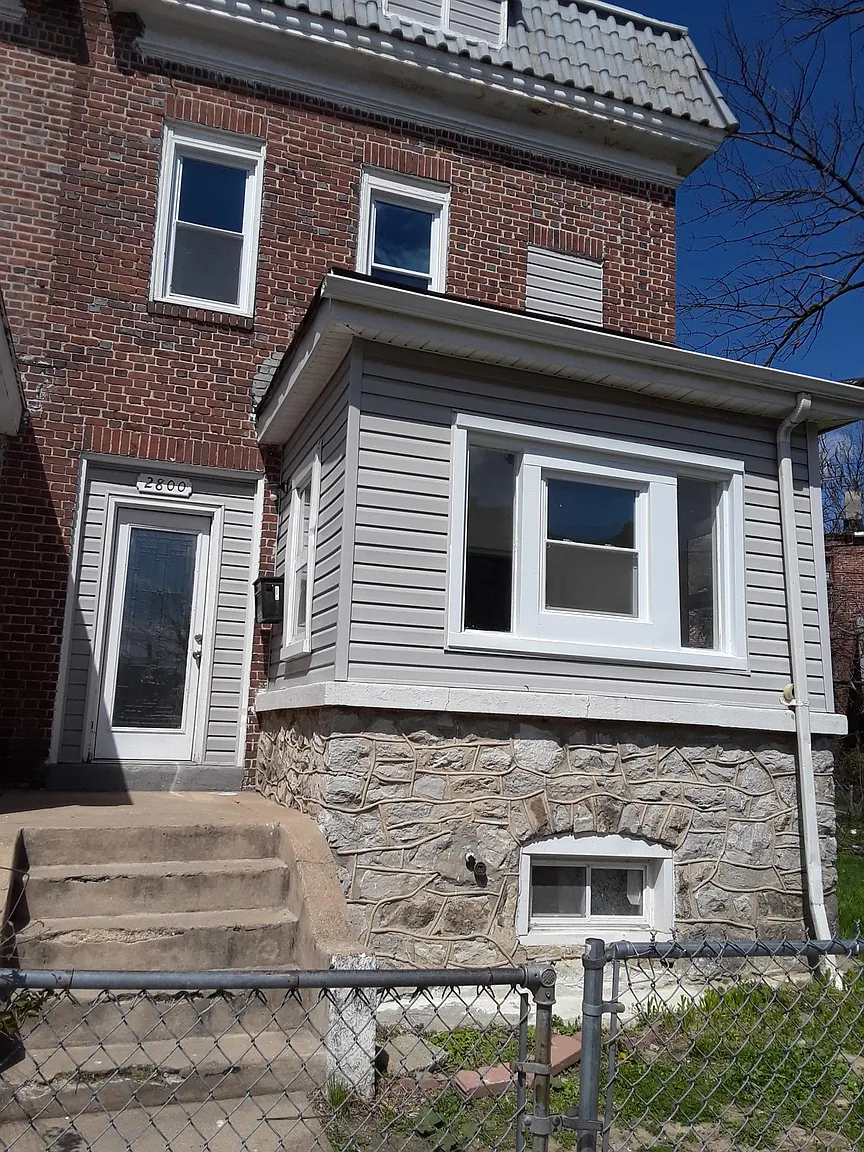 2800 Waldorf Ave photo 1