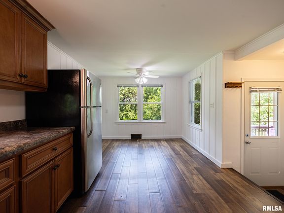 5th image of 4200 N Columbus Ave