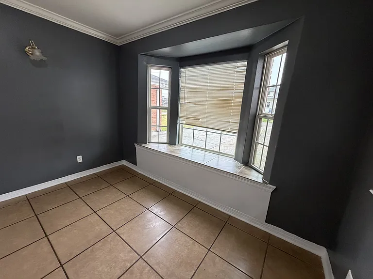 7532 Patricia St — Photo 2