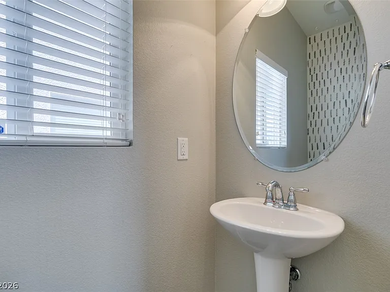 4586 W Camero Ave — Photo 30