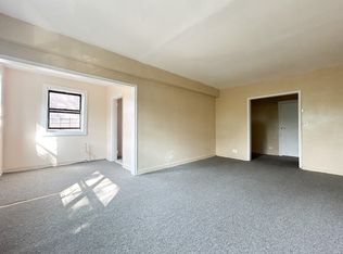 1181 E 214th St APT 3C, Bronx, NY 10469