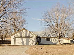 540 Homestead Dr, Colwich, KS 67030