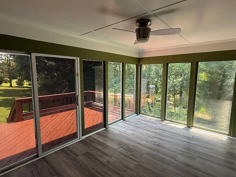 4370 Fellows Ln — Photo 15