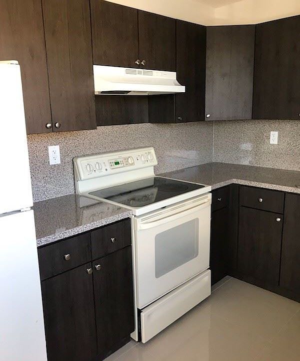 1st image of 1565 W 41st St APT 06