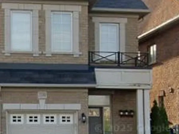 3330 Sunlight St, Mississauga, ON L5M 0G8