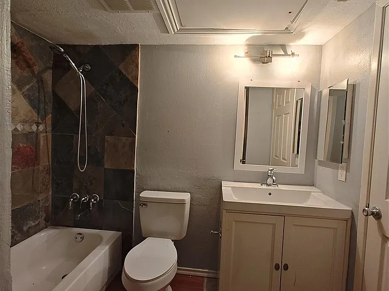 10855 Meadowglen Ln #928 — Photo 15