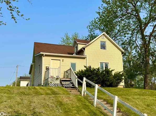 721 Center St, Grinnell, IA 50112