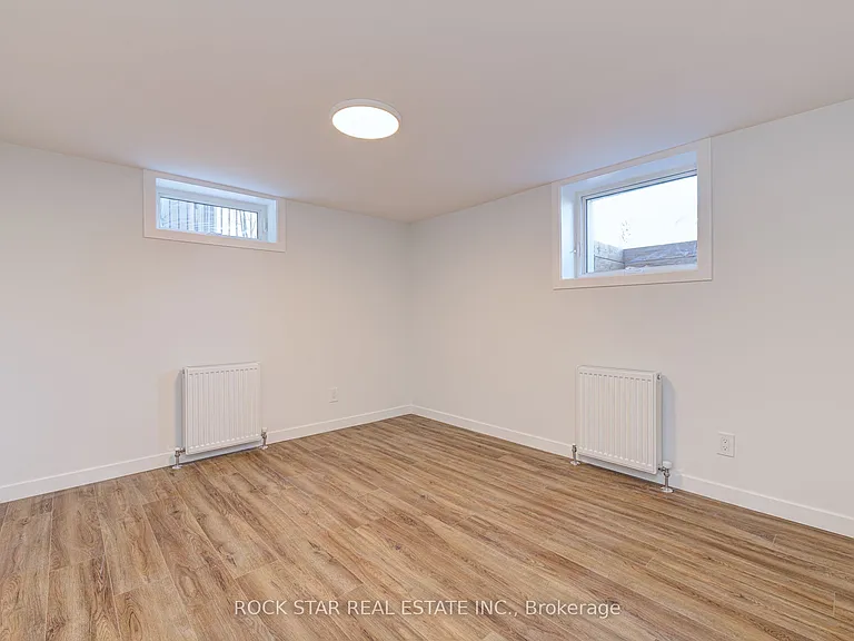 402 Jane St — Photo 11
