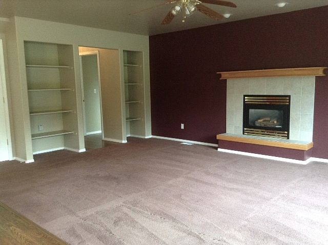 Family room with Fireplace