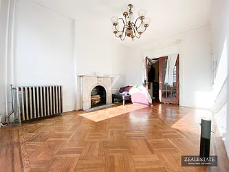 Rented by ZealEstate Group Inc