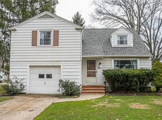 1219 Homestead Rd, South Euclid, OH 44121