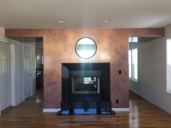 Living room  2 way fireplace