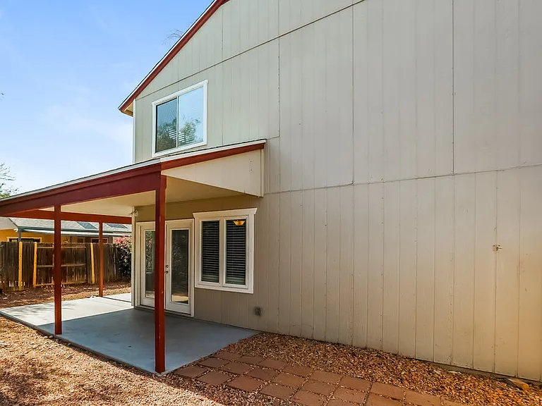 7026 S 41st Pl — Photo 17