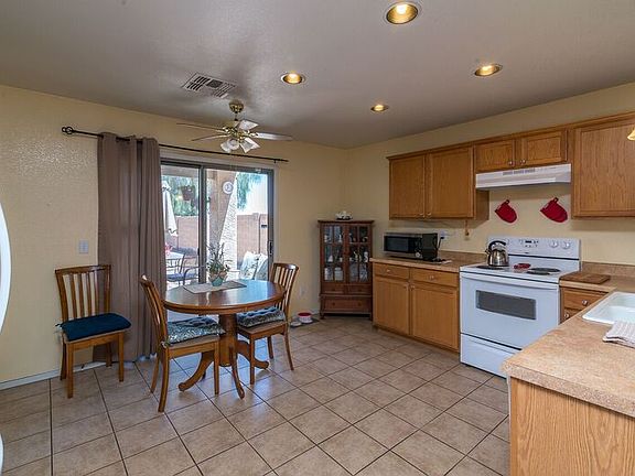 5th image of 45638 W Barbara Ln