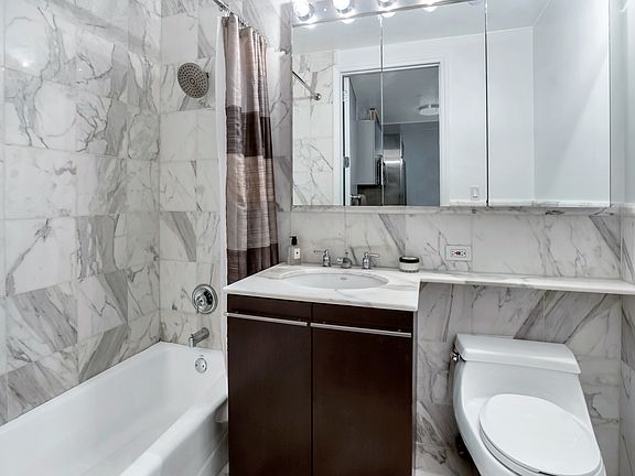 5th image of 150 Nassau St APT 6B
