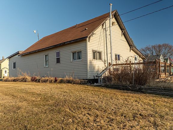 2nd image of 409 Clough Ave