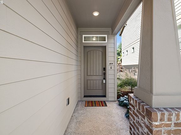 2nd image of 4255 SW Redfern Ave