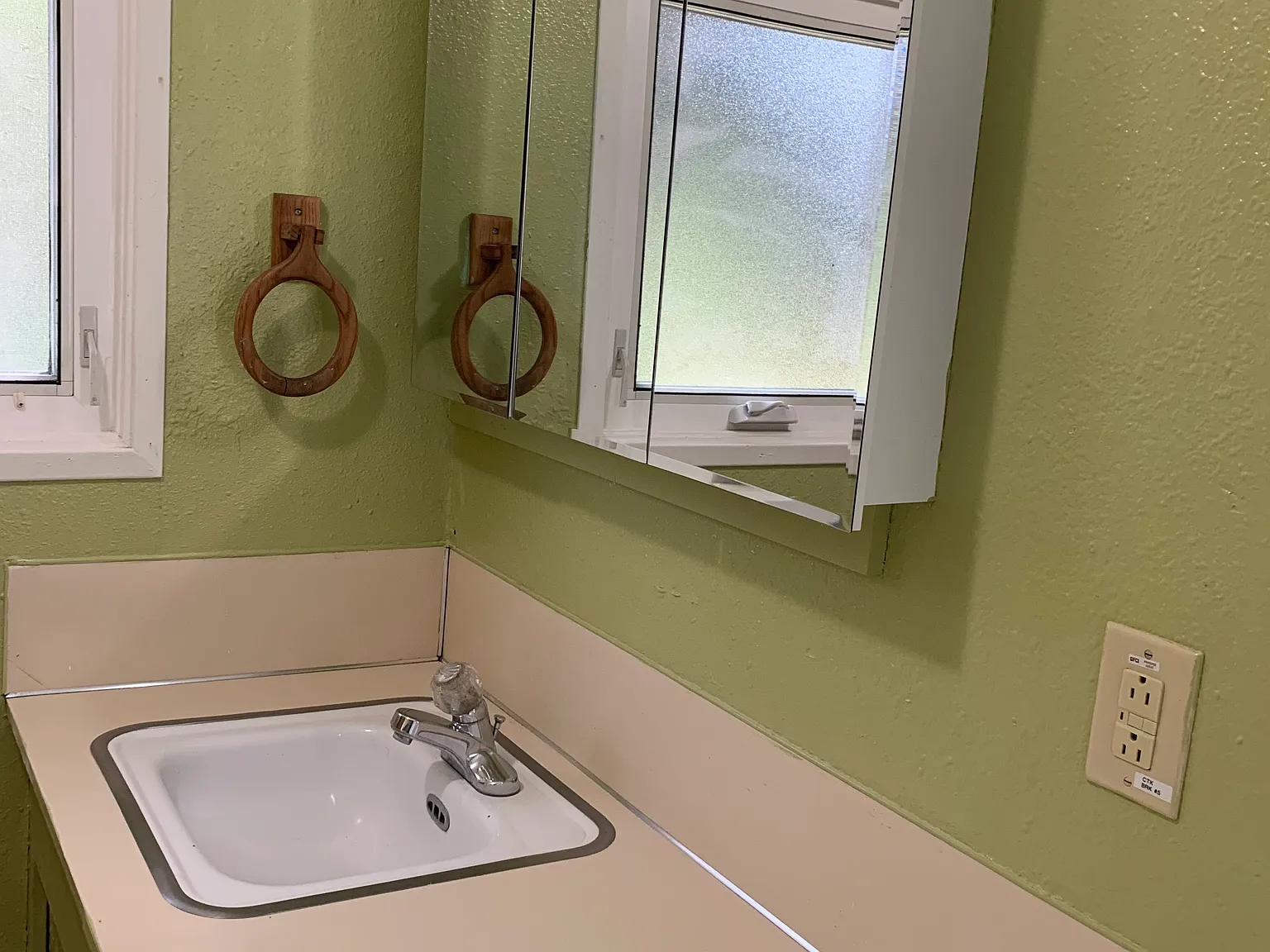 2 bed, 800 sqft, $1,550 — Photo 3