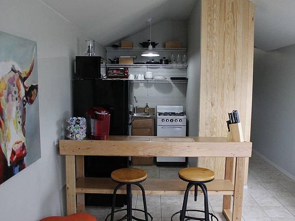 3rd image of 5613 Birchman Ave #B