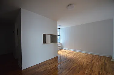 Rented by CITY SKYLINE REALTY INC