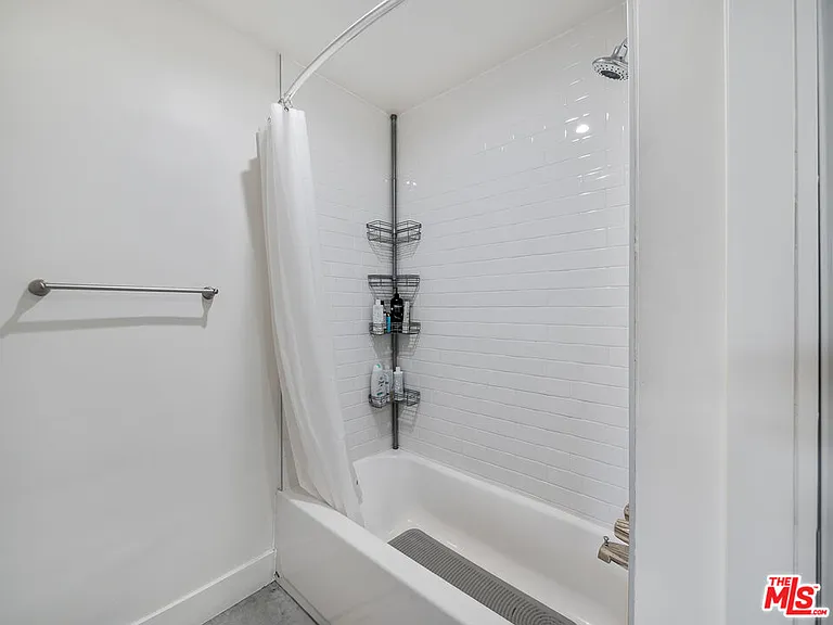 3816 1/2 Sunset Dr — Photo 16
