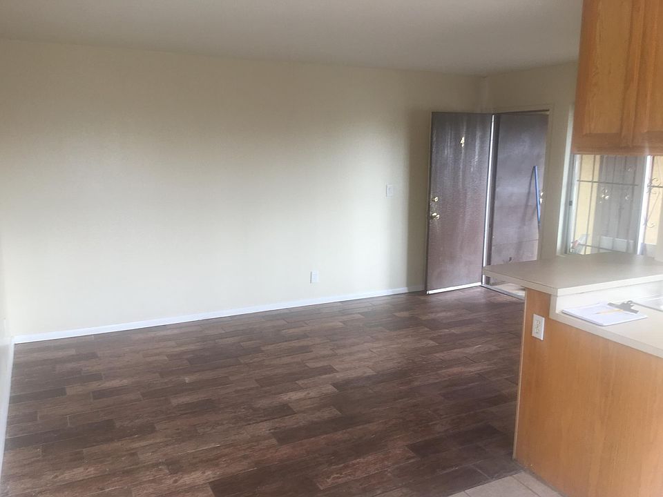 1st image of 3575 44th St
