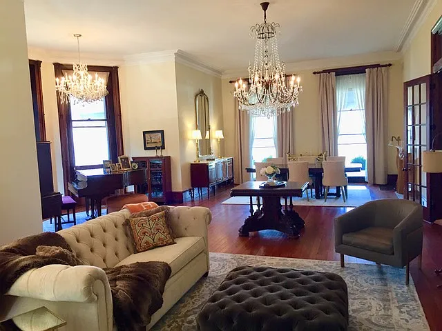 2 bed, 2.5 bath, 3000 sqft, $4,500 — Photo 1