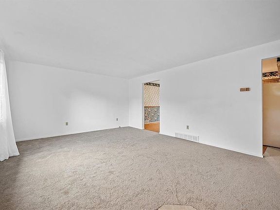 4th image of 1524 Spruce St