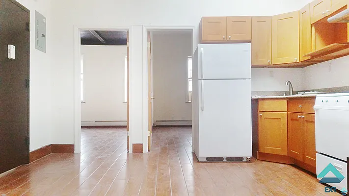 Rented by EXR | media 18