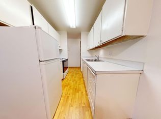 4120 Brooklyn Ave NE APT 201, Seattle, WA 98105