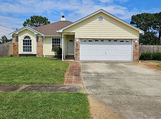 2336 Prytania Cir, Navarre, FL 32566