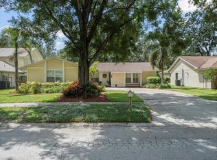 15912 Hampton Village Dr, Tampa, FL 33618