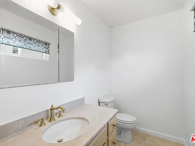 1807 Carnegie Ln #2 — Photo 15