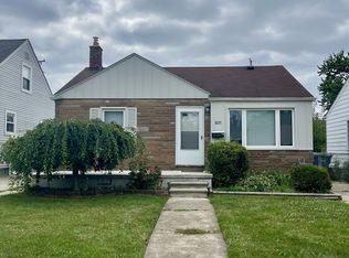 2271 Mark Ave, Lincoln Park, MI 48146