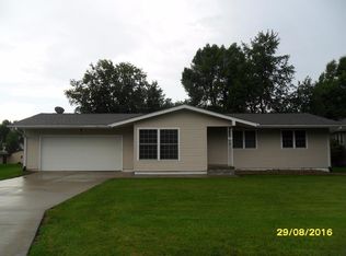1112 E Ave E, Albia, IA 52531