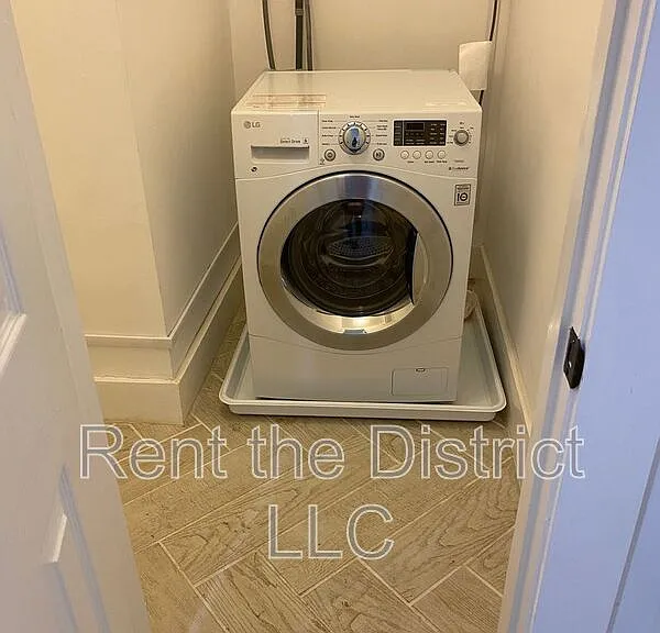 1515 Neal St NE — Photo 22
