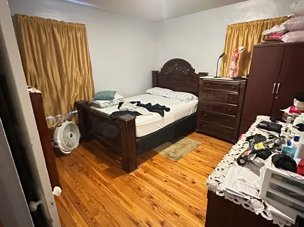 519 Hunt St Floor 2, Central Falls, RI 02863