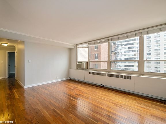 3rd image of 3950 N Lake Shore Dr APT 727E