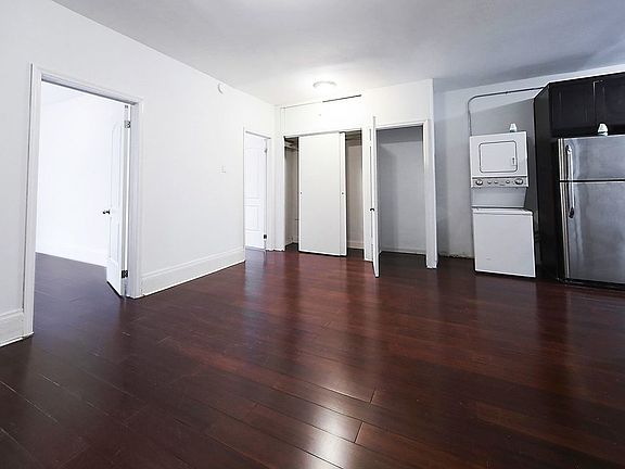 4th image of 301 W 20th St #3C2