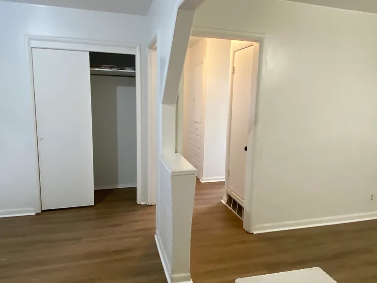 5704 N Roff Ave — Photo 7