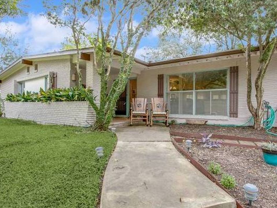 720 Canterbury Hill St, Terrell Hills, TX 78209 Zillow