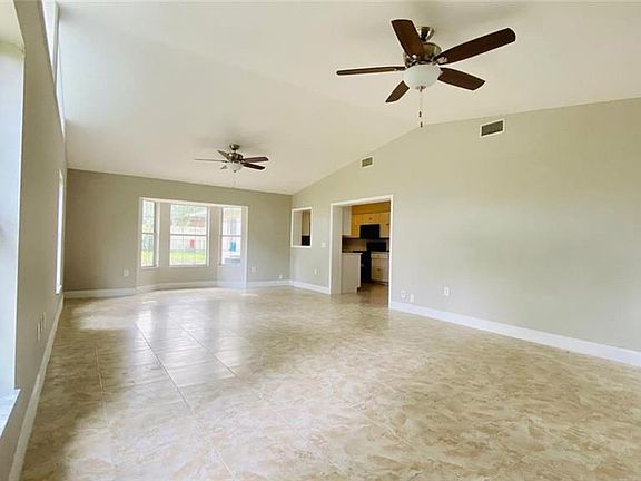 3rd image of 6007 NW 61st Ln
