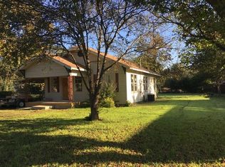 2810 Hunt St, Kerrville, TX 78028