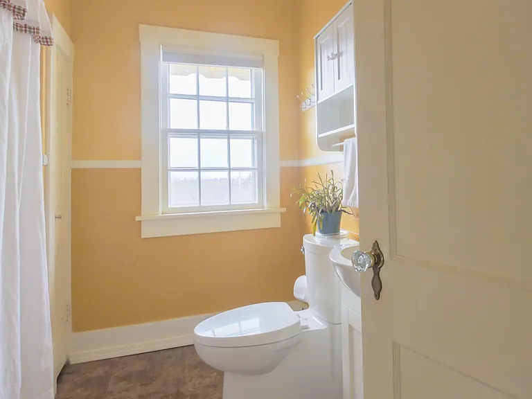 1326 Clark St #1 — Photo 11