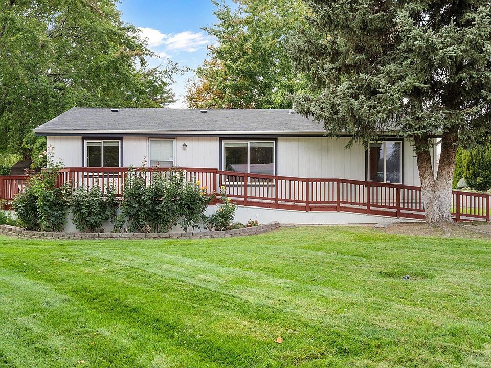 1st image of 6519 Desert View Dr #166