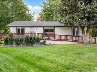 6519 Desert View Dr #166, West Richland, WA 99353