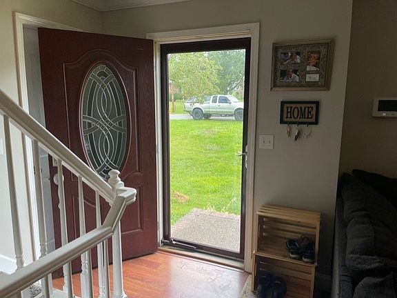 2nd image of 208 Frederick St