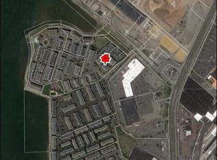 26 Foxhound Ct #4G, Jersey City, NJ 07305