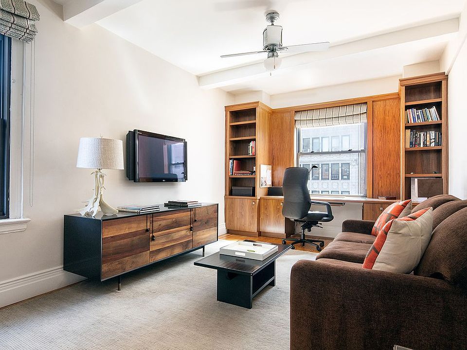 1st image of 121 W 72nd St APT 7A