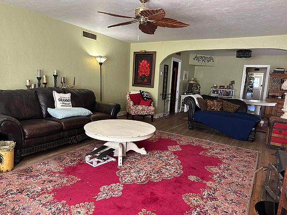 4th image of 1516 Jepsen Avenue